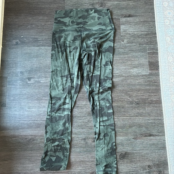 Lululemon Camo Align Leggings - Picture 3 of 4